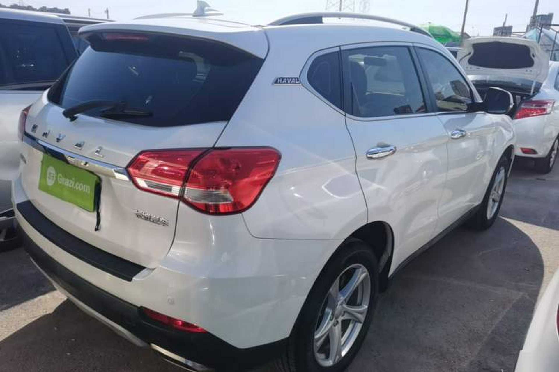 Used Haval H2 2018 Chuanxiang Edition Blue Badge 1.5T Manual Two-Wheel Drive Fashionable Model Rear Right 45 Deg