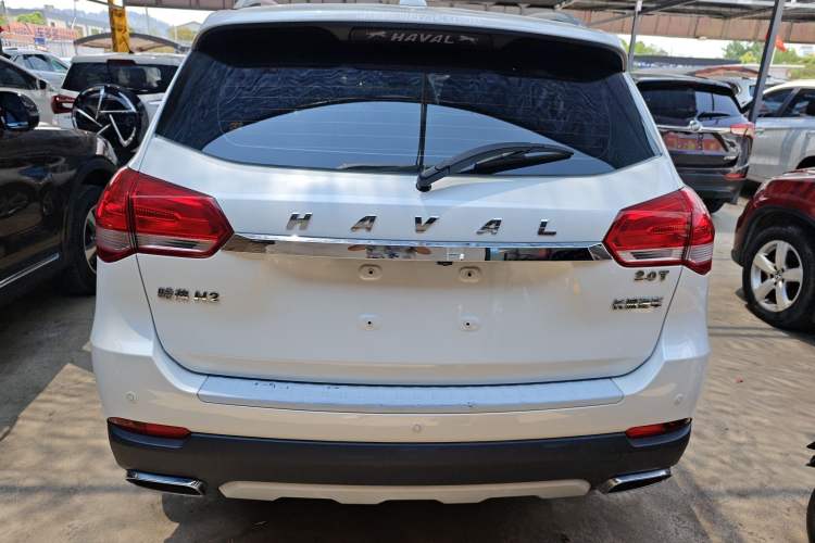 Used Haval H2 2018 1.5T Manual Two-Wheel Drive Luxury Model China VI Standard Rear