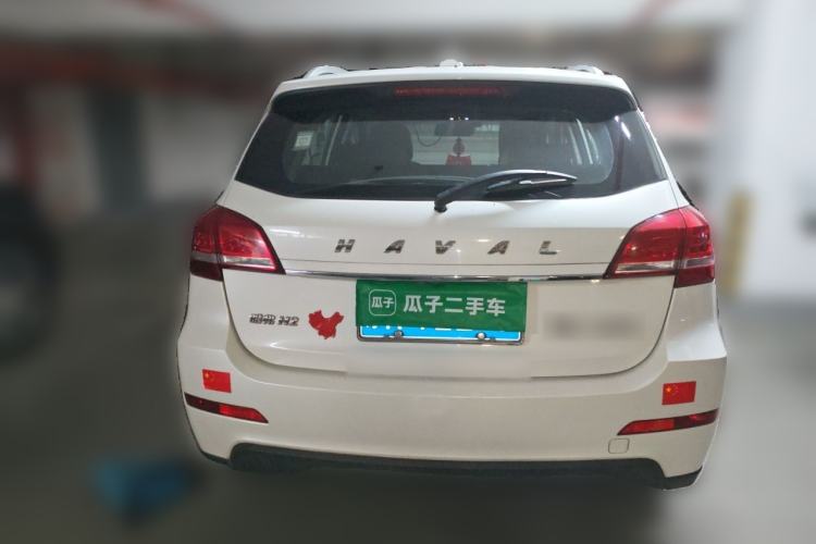 Used Haval H2 2018 Chuanxiang Edition Red Badge 1.5T Manual Two-Wheel Drive Fashionable Model Rear