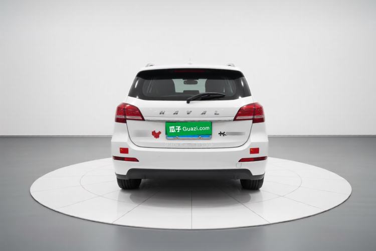 Used Haval H2 2018 Chuanxiang Edition Red Badge 1.5T Manual Two-Wheel Drive Fashionable Model Rear
