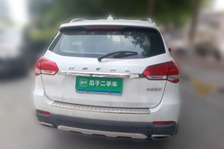 Used Haval H2 2018 Chuanxiang Edition Blue Badge 1.5T Manual Two-Wheel Drive Fashionable Model Rear