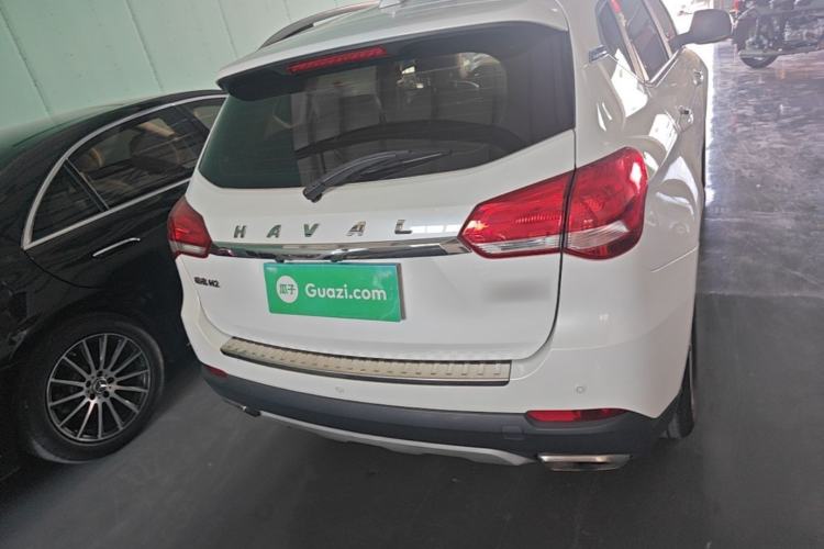 Used Haval H2 2018 Chuanxiang Edition Blue Badge 1.5T Dual-Clutch Two-Wheel Drive Fashionable Model Rear