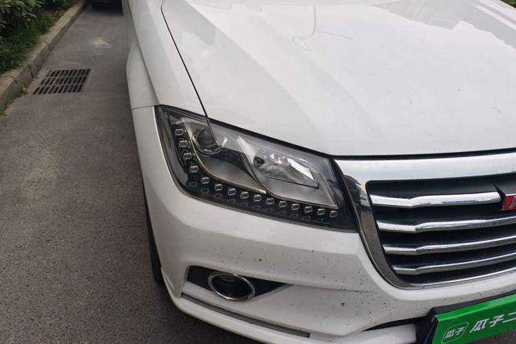 Used Haval H2 2018 Chuanxiang Edition Red Badge 1.5T Dual-Clutch Two-Wheel Drive Fashionable Model Right Front Headlight