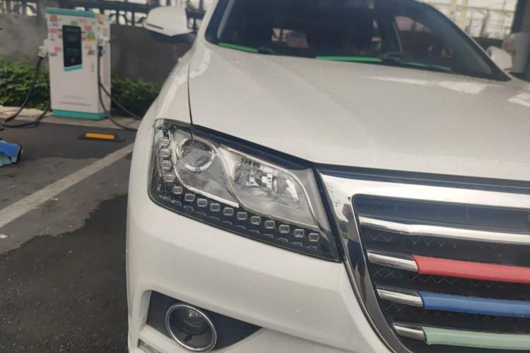Used Haval H2 2018 Red-Label 1.5T Dual-Clutch Two-Wheel-Drive Luxury Model Right Front Headlight