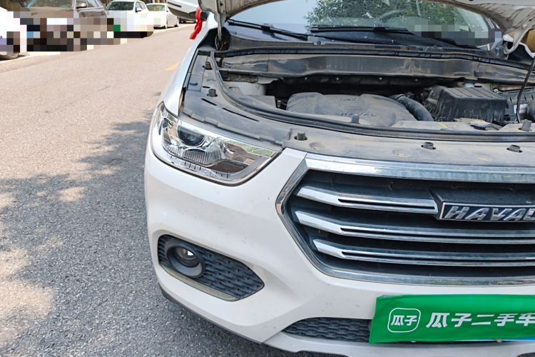 Used Haval H2 2018 1.5T Dual-Clutch Two-Wheel Drive Fashion Model China VI Standard Right Front Headlight