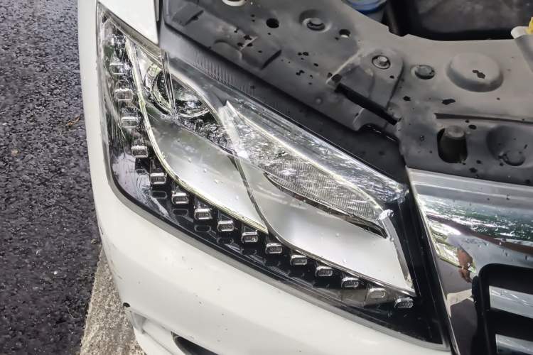 Used Haval H2 2018 1.5T Dual-Clutch Two-Wheel Drive ZhiShang Model China VI Standard Right Front Headlight