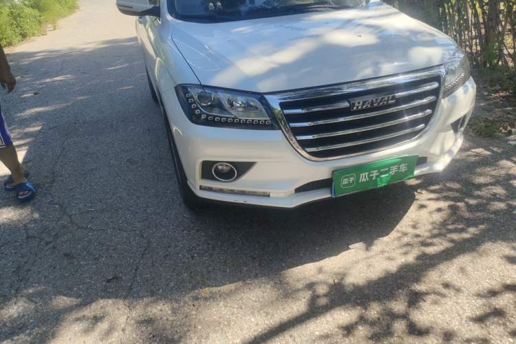 Used Haval H2 2018 1.5T Dual-Clutch Two-Wheel Drive Fashion Model China VI Standard Right Front Headlight
