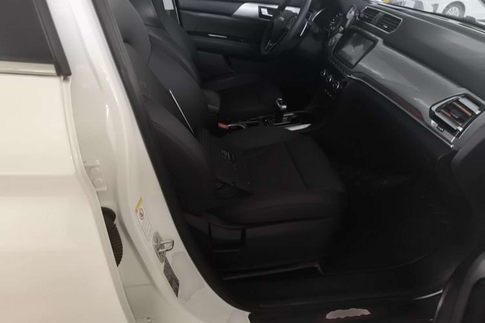 Used Haval H2 2018 Chuanxiang Edition Blue Badge 1.5T Dual-Clutch Two-Wheel Drive Fashionable Model Right Front Seat