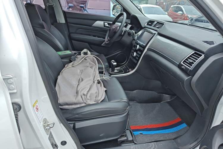 Used Haval H2 2018 Red-Label 1.5T Dual-Clutch Two-Wheel-Drive Luxury Model Right Front Seat