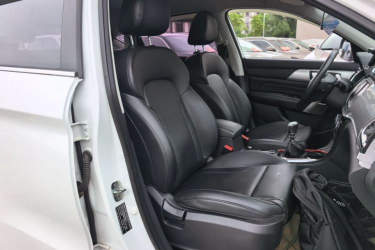 Used Haval H2 2018 Blue Label 1.5T Manual Two-Wheel Drive Luxury Model Right Front Seat