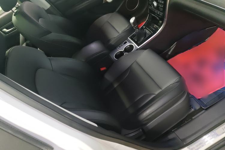 Used Haval H2 2018 Red-Label 1.5T Manual Two-Wheel Drive Luxury Model Right Front Seat