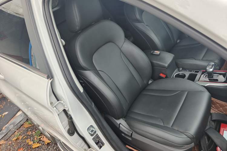 Used Haval H2 2018 Blue-Label 1.5T Dual-Clutch Two-Wheel-Drive Luxury Model Right Front Seat