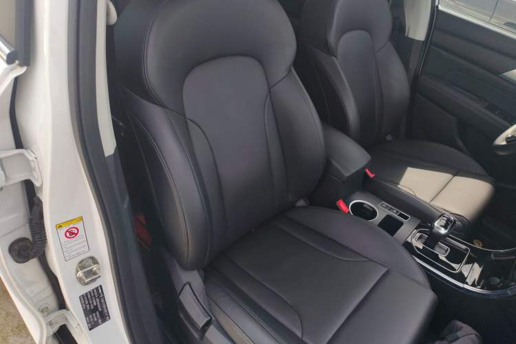 Used Haval H2 2018 1.5T Dual-Clutch Two-Wheel Drive Fashion Model China VI Standard Right Front Seat