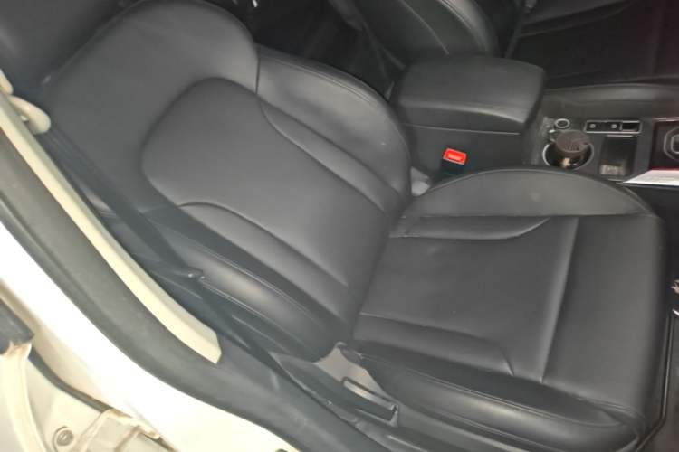 Used Haval H2 2018 Blue Label 1.5T Dual-Clutch Two-Wheel-Drive Elite Model Right Front Seat