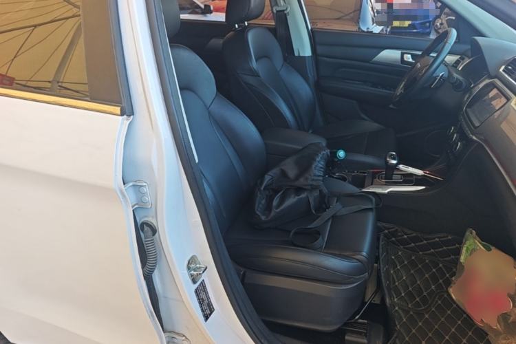 Used Haval H2 2018 Blue-Label 1.5T Dual-Clutch Two-Wheel-Drive Luxury Model Right Front Seat