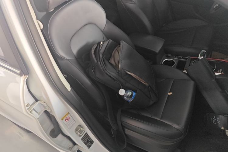 Used Haval H2 2018 Chuanxiang Edition Blue Badge 1.5T Dual-Clutch Two-Wheel Drive Fashionable Model Right Front Seat