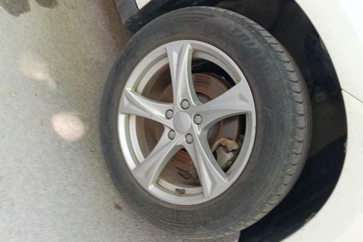 Used Haval H2 2018 Chuanxiang Edition 1.5T Manual Two-Wheel Drive Fashion Model China V Standard Right Front Wheel Hub