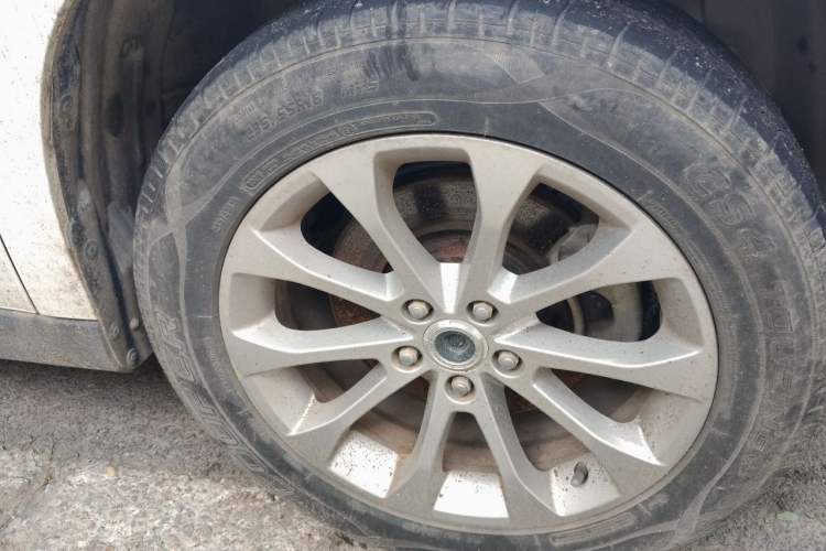 Used Haval H2 2018 Blue Label 1.5T Manual Two-Wheel Drive Elite Model Right Front Wheel Hub