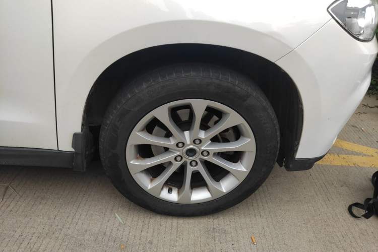 Used Haval H2 2018 Blue-Label 1.5T Dual-Clutch Two-Wheel-Drive Luxury Model Right Front Wheel Hub