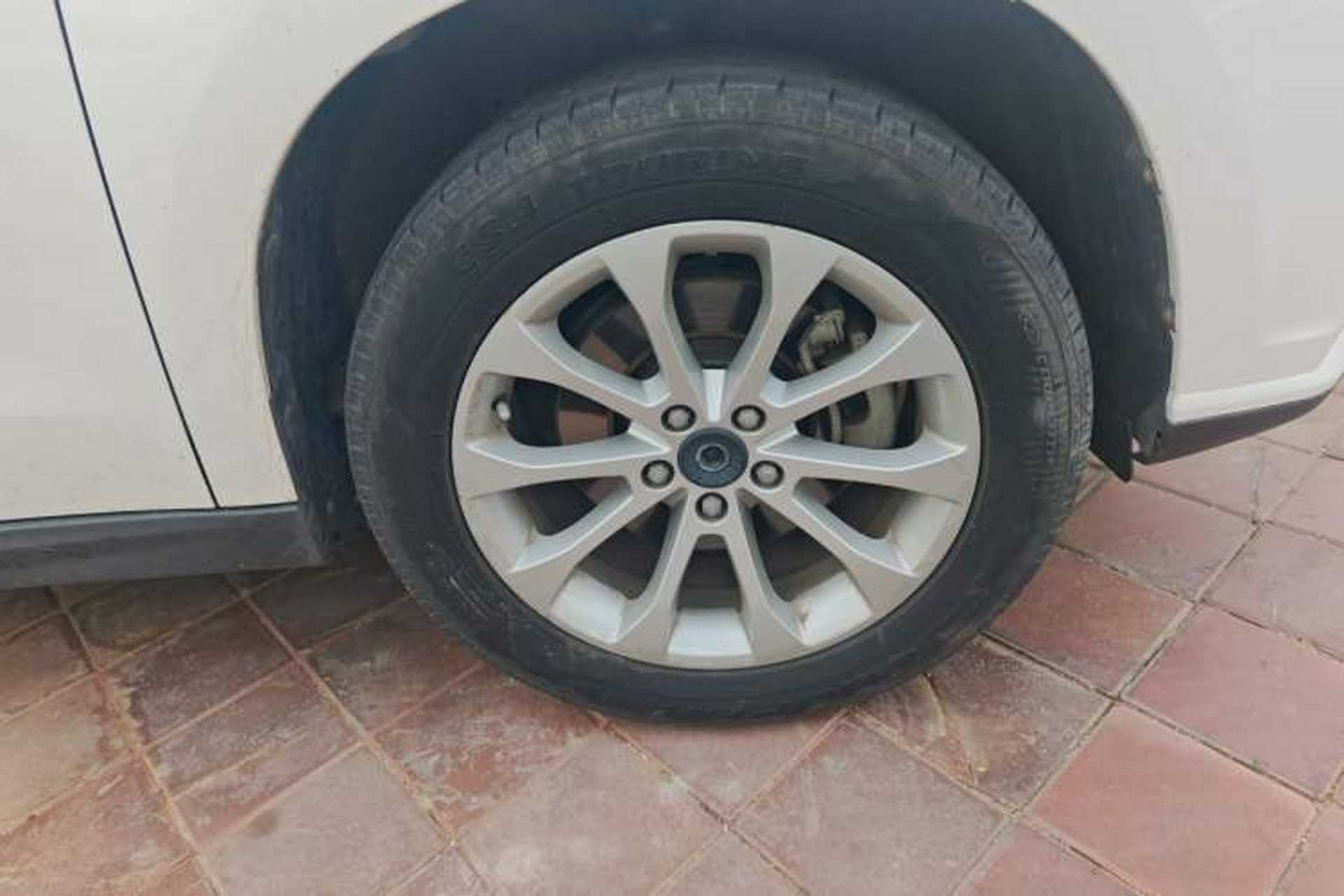 Used Haval H2 2018 Red-Label 1.5T Dual-Clutch Two-Wheel-Drive Luxury Model Right Front Wheel Hub