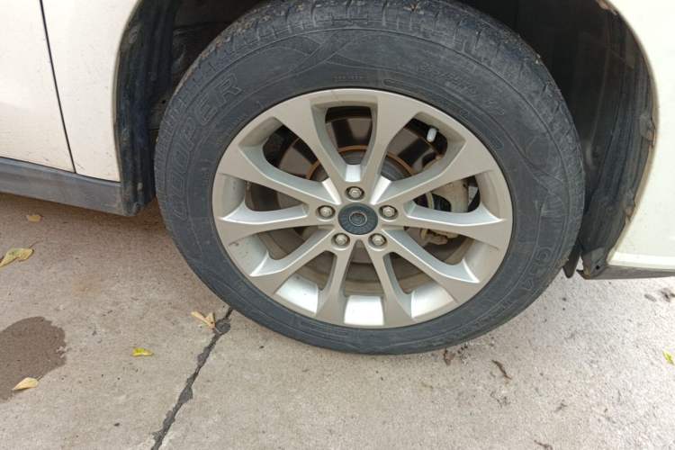 Used Haval H2 2018 Red-Label 1.5T Dual-Clutch Two-Wheel-Drive Luxury Model Right Front Wheel Hub
