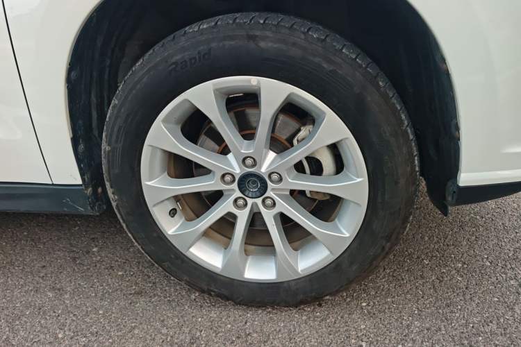 Used Haval H2 2018 Red-Label 1.5T Dual-Clutch Two-Wheel-Drive Elite Model Right Front Wheel Hub