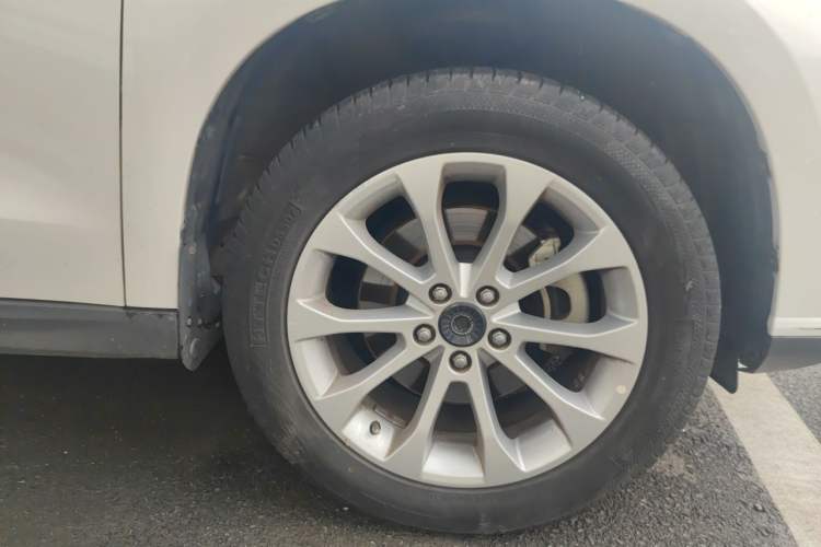 Used Haval H2 2018 Red-Label 1.5T Dual-Clutch Two-Wheel-Drive Luxury Model Right Front Wheel Hub