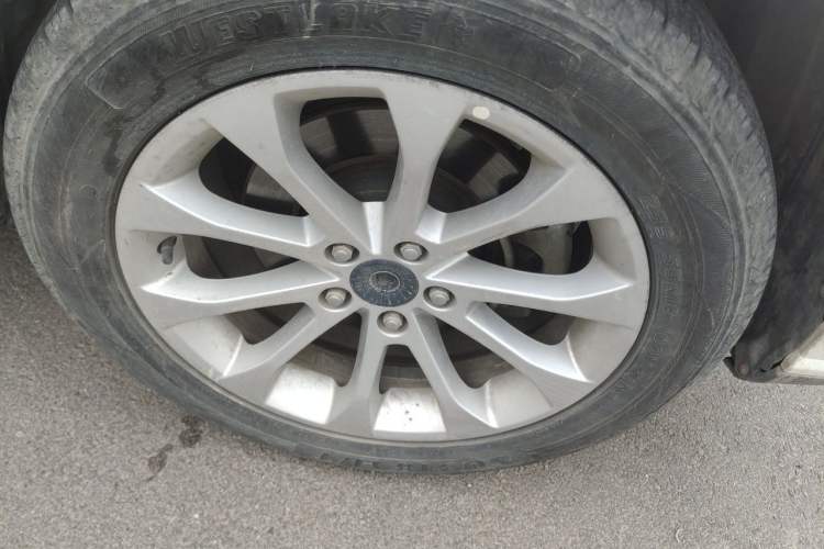 Used Haval H2 2018 Red-Label 1.5T Dual-Clutch Two-Wheel-Drive Elite Model Right Front Wheel Hub