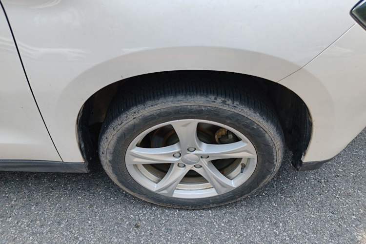 Used Haval H2 2018 1.5T Dual-Clutch Two-Wheel Drive Fashion Model China VI Standard Right Front Wheel Hub