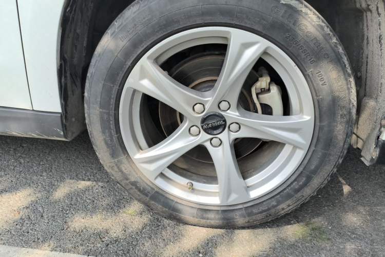 Used Haval H2 2018 Chuanxiang Edition Blue Badge 1.5T Dual-Clutch Two-Wheel Drive Fashionable Model Right Front Wheel Hub
