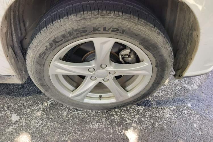 Used Haval H2 2018 1.5T Dual-Clutch Two-Wheel Drive Fashion Model China VI Standard Right Front Wheel Hub