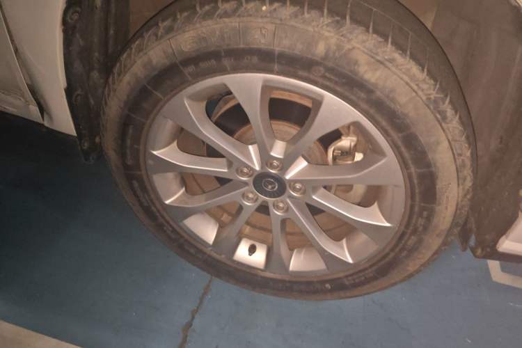 Used Haval H2 2018 Red-Label 1.5T Manual Two-Wheel Drive Elite Model Right Front Wheel Hub
