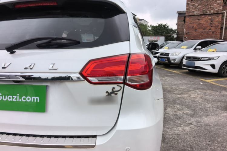 Used Haval H2 2018 Blue Label 1.5T Manual Two-Wheel Drive Luxury Model Right Rear Taillight