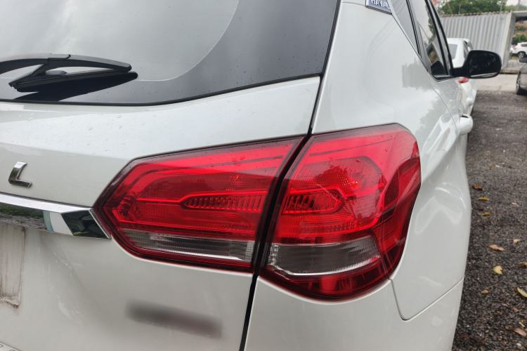 Used Haval H2 2018 Blue-Label 1.5T Dual-Clutch Two-Wheel-Drive Luxury Model Right Rear Taillight