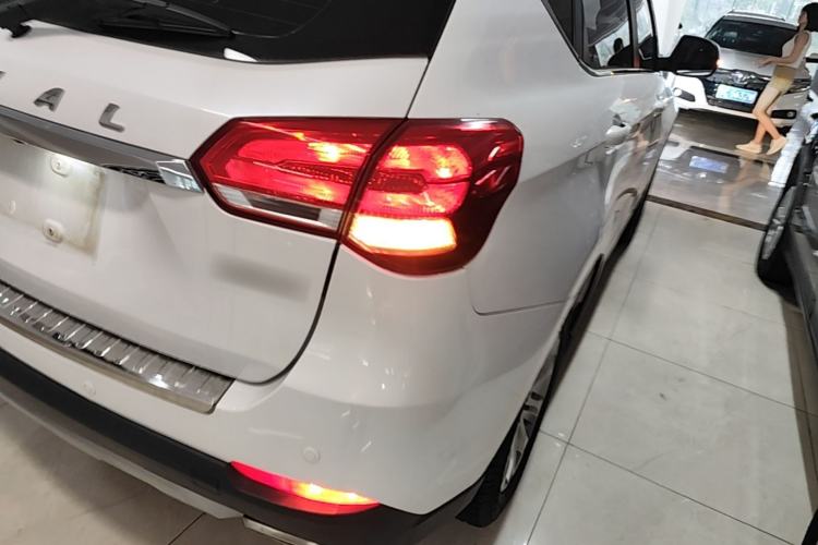 Used Haval H2 2018 Blue-Label 1.5T Dual-Clutch Two-Wheel-Drive Luxury Model Right Rear Taillight