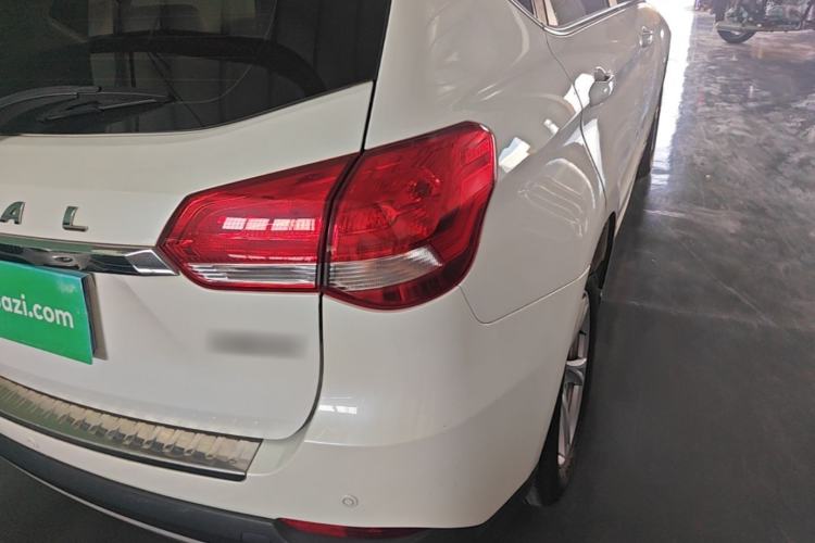 Used Haval H2 2018 Chuanxiang Edition Blue Badge 1.5T Dual-Clutch Two-Wheel Drive Fashionable Model Right Rear Taillight