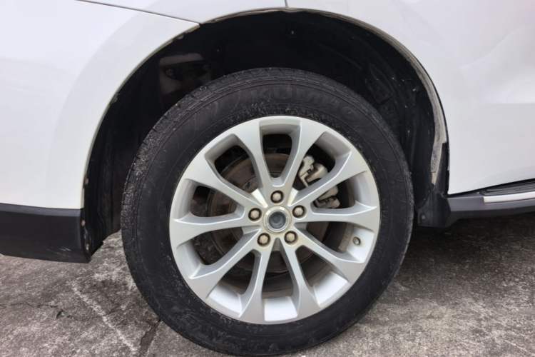 Used Haval H2 2018 Blue Label 1.5T Manual Two-Wheel Drive Luxury Model Right Rear Wheel Hub