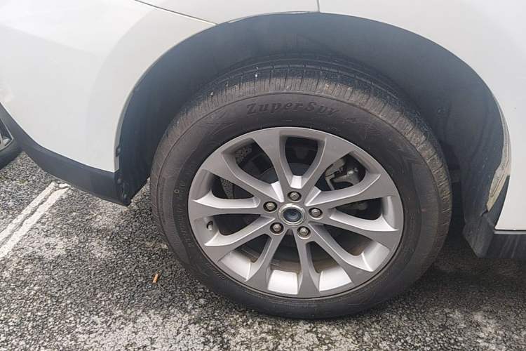 Used Haval H2 2018 Blue-Label 1.5T Dual-Clutch Two-Wheel-Drive Luxury Model Right Rear Wheel Hub