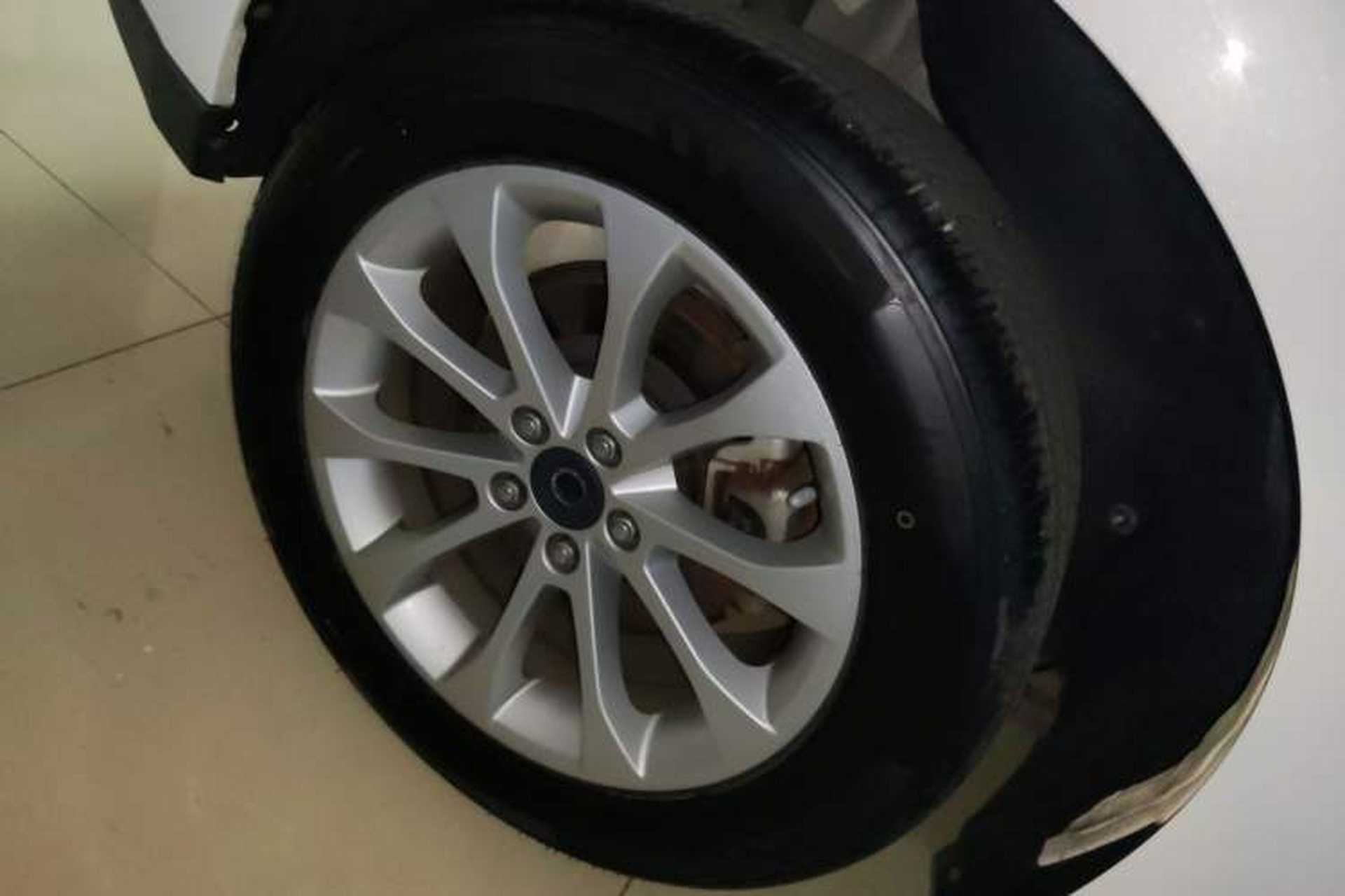 Used Haval H2 2018 Red-Label 1.5T Dual-Clutch Two-Wheel-Drive Luxury Model Right Rear Wheel Hub