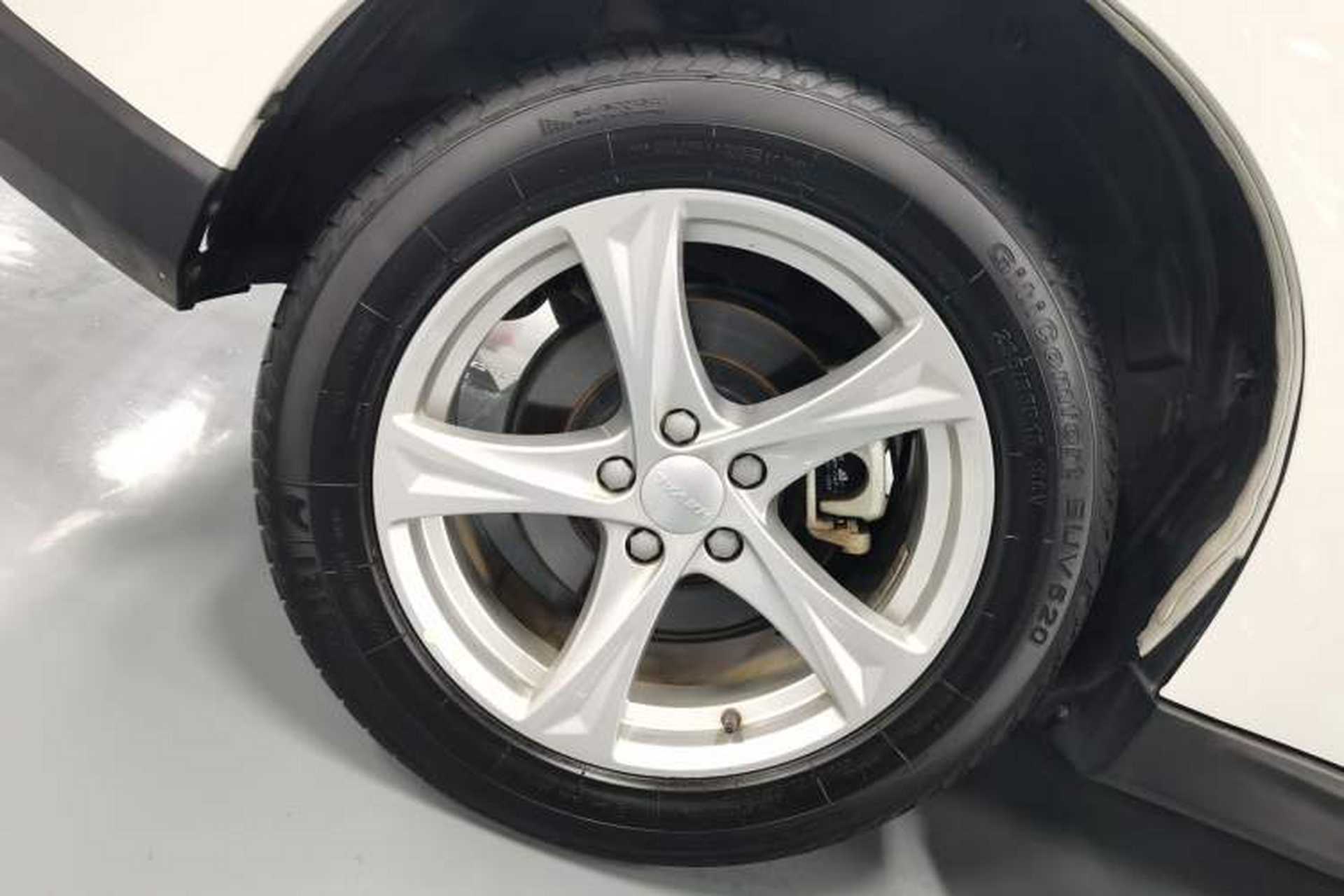 Used Haval H2 2018 Chuanxiang Edition 1.5T Dual-Clutch Two-Wheel Drive ZhiShang Model China V Standard Right Rear Wheel Hub