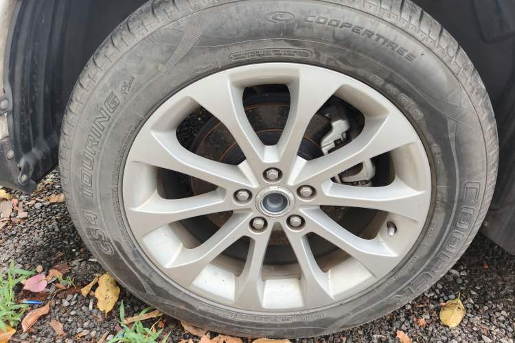 Used Haval H2 2018 Blue-Label 1.5T Dual-Clutch Two-Wheel-Drive Luxury Model Right Rear Wheel Hub