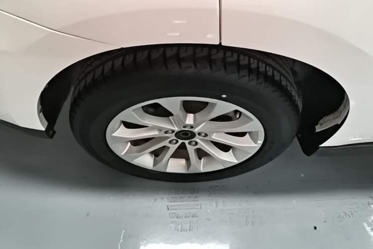 Used Haval H2 2018 Red-Label 1.5T Manual Two-Wheel Drive Luxury Model Right Rear Wheel Hub