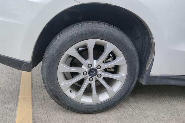 Used Haval H2 2018 Red-Label 1.5T Dual-Clutch Two-Wheel-Drive Luxury Model Right Rear Wheel Hub