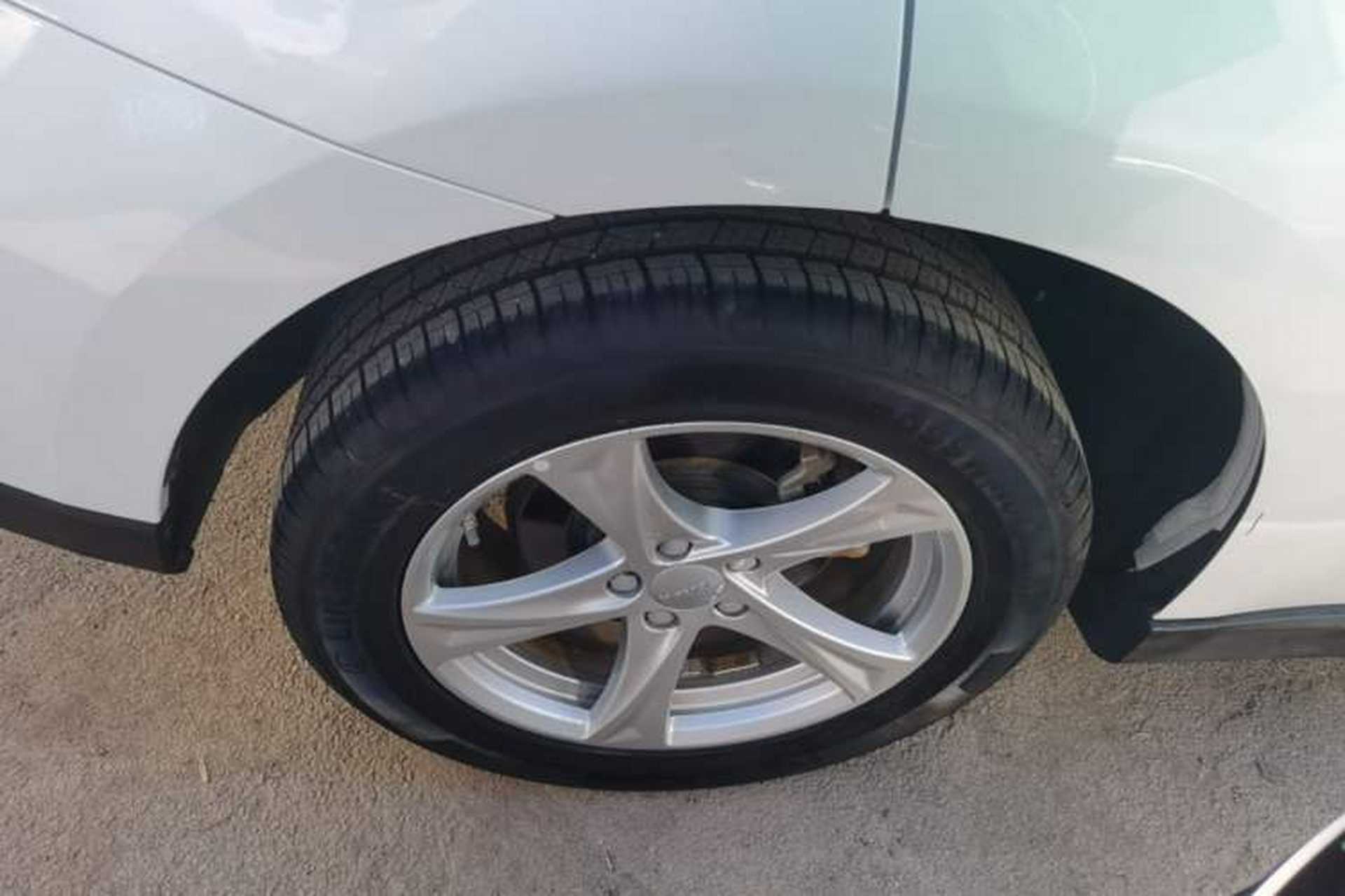 Used Haval H2 2018 Chuanxiang Edition Blue Badge 1.5T Manual Two-Wheel Drive Fashionable Model Right Rear Wheel Hub