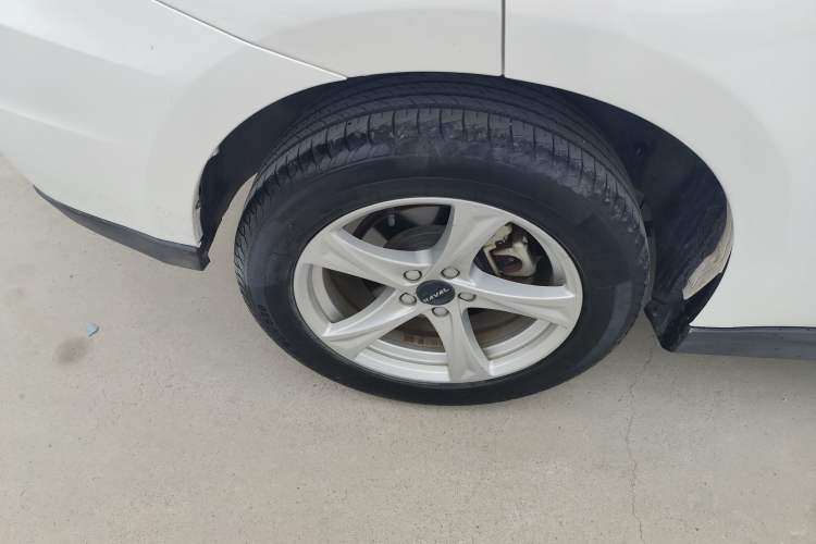 Used Haval H2 2018 Chuanxiang Edition Red Badge 1.5T Dual-Clutch Two-Wheel Drive Fashionable Model Right Rear Wheel Hub