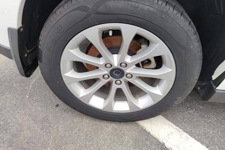 Used Haval H2 2018 Red-Label 1.5T Dual-Clutch Two-Wheel-Drive Luxury Model Right Rear Wheel Hub