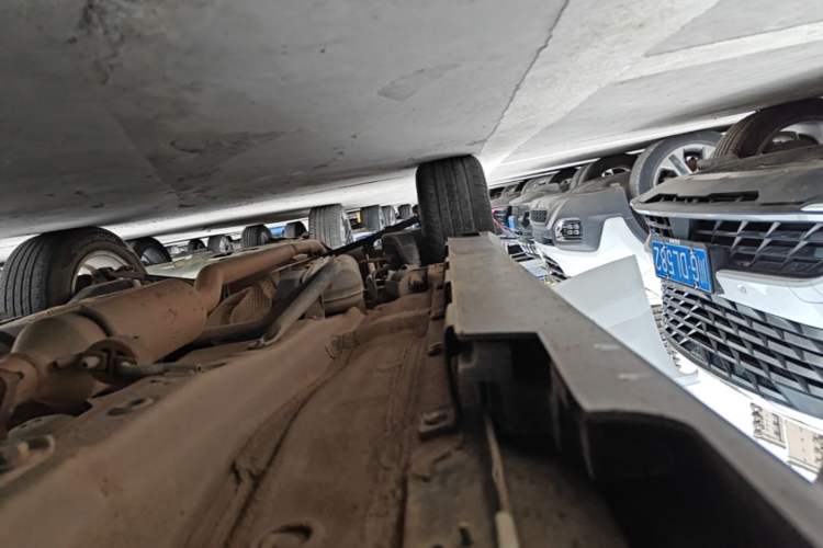 Used Haval H2 2018 Red-Label 1.5T Dual-Clutch Two-Wheel-Drive Luxury Model Right Side Sill