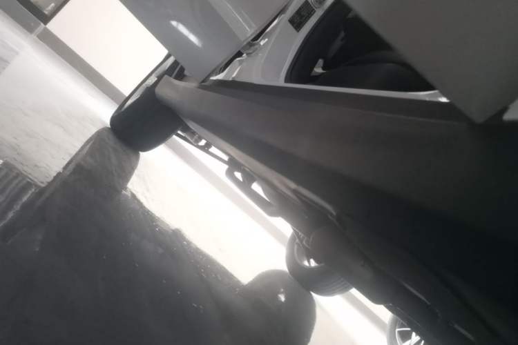 Used Haval H2 2018 1.5T Dual-Clutch Two-Wheel Drive Fashion Model China VI Standard Right Side Sill