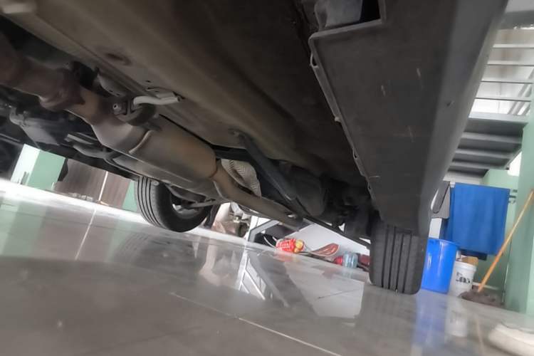 Used Haval H2 2018 Red-Label 1.5T Dual-Clutch Two-Wheel-Drive Elite Model Right Side Sill