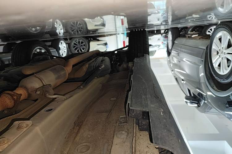 Used Haval H2 2018 Blue-Label 1.5T Dual-Clutch Two-Wheel-Drive Luxury Model Right Side Sill